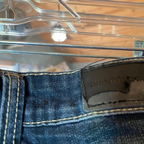 Jeans - Picture 5 of 7